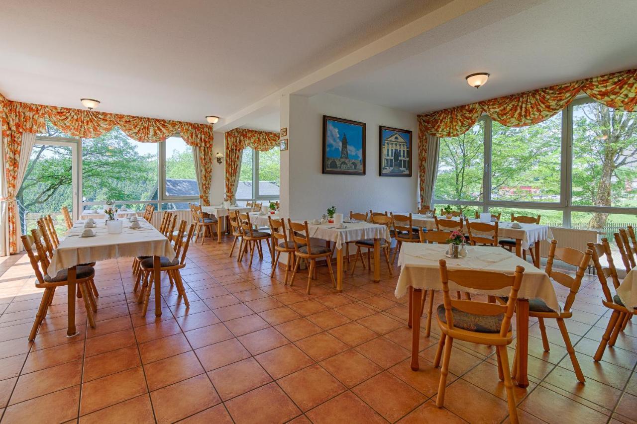 Hotel Haus Oberland Массерберг Экстерьер фото